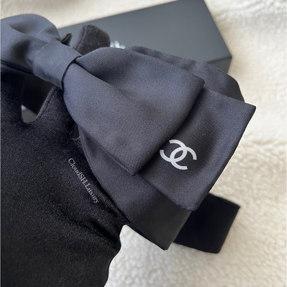 Auth BN Chanel Silk Bow CC Logo Black Headband - Picture 2 of 5
